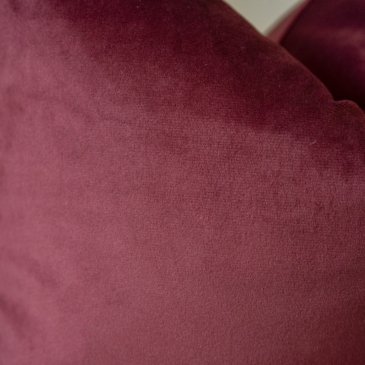Funda de Cojín Terciopelo Vino4