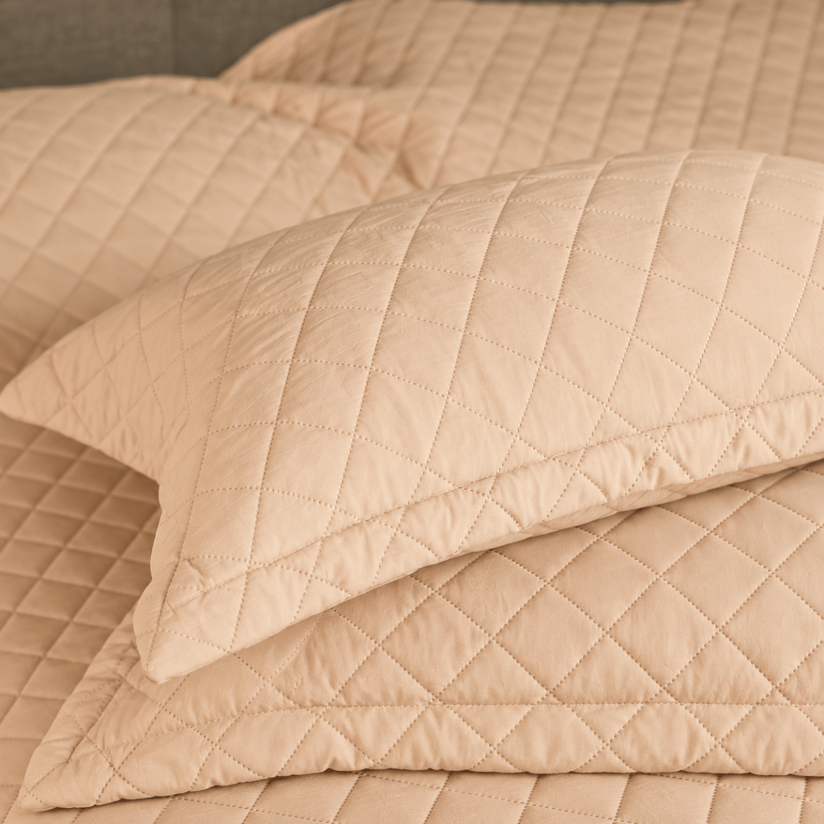 Cubrecama Mila Beige1