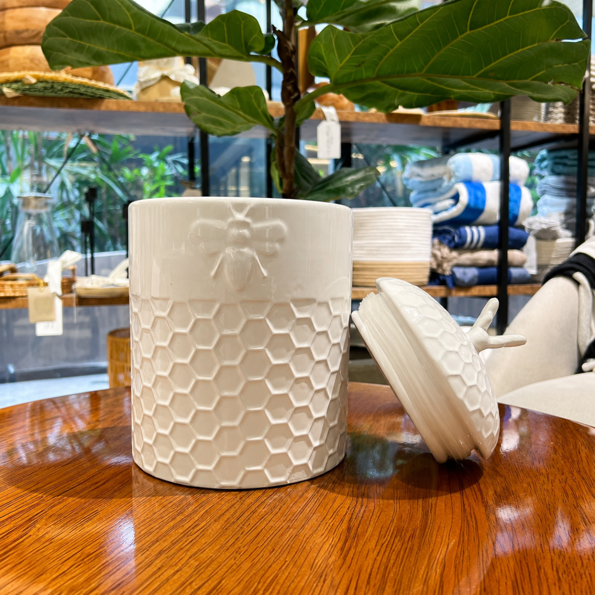 Canastier Abeja3