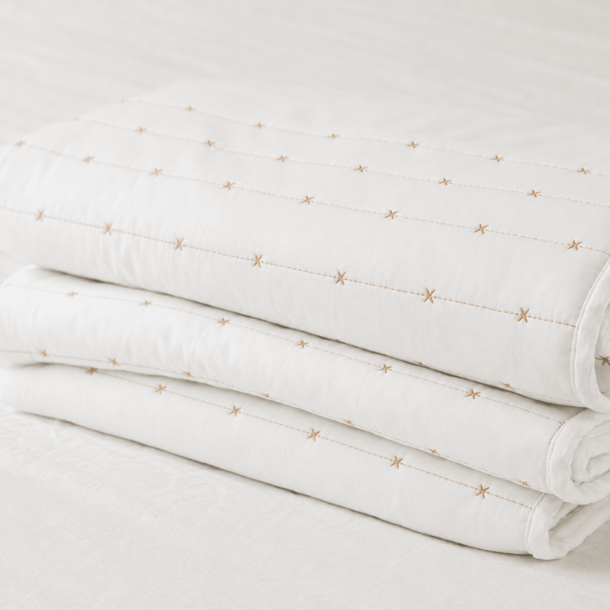 Cubrecama Dot Beige4