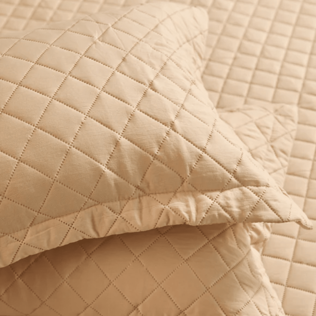 Cubrecama Mila Beige1
