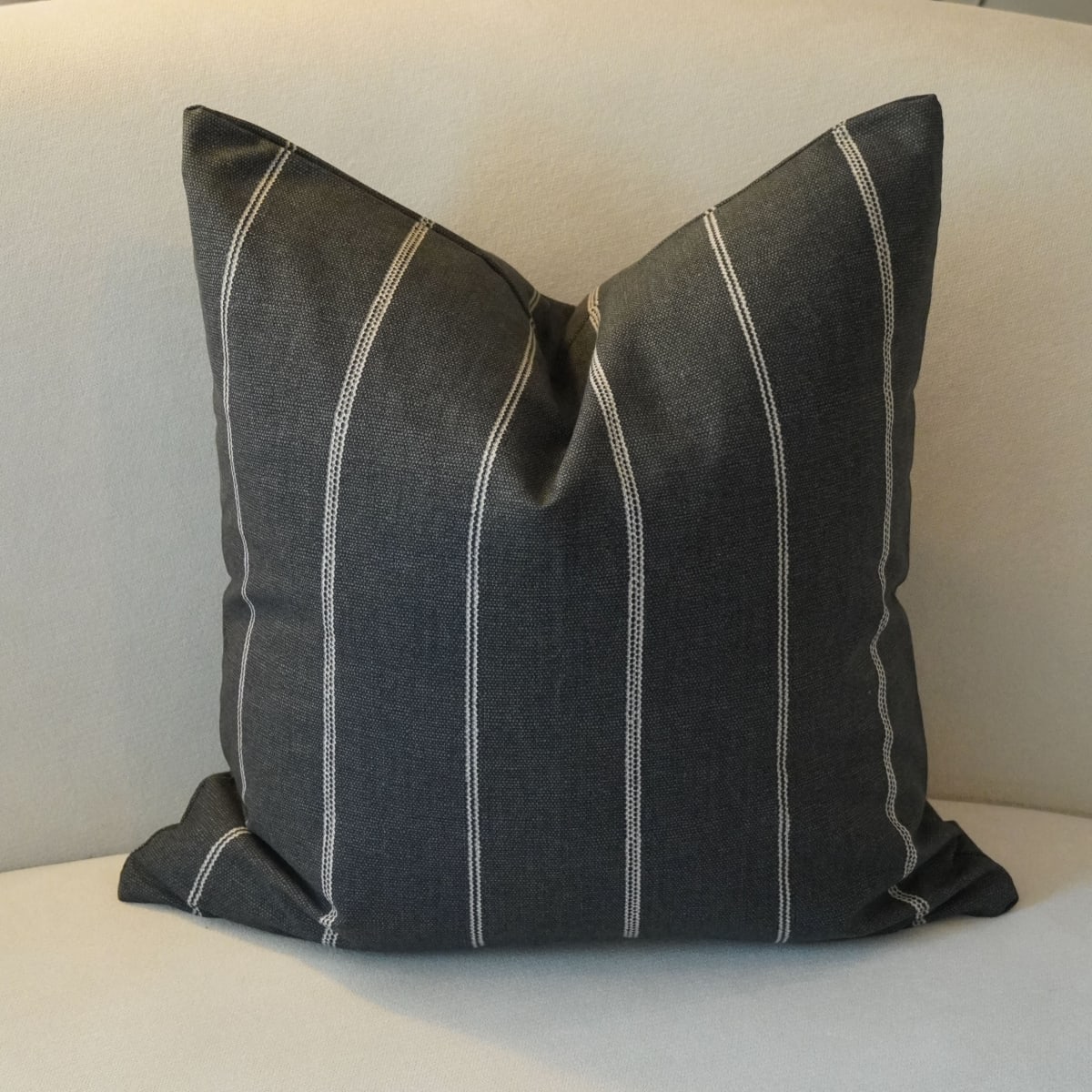 Funda de Cojín Natural Black1