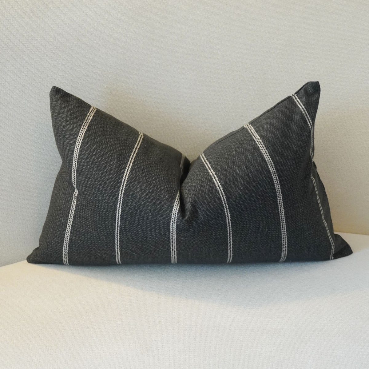 Funda de Cojín Natural Black Rectangular1