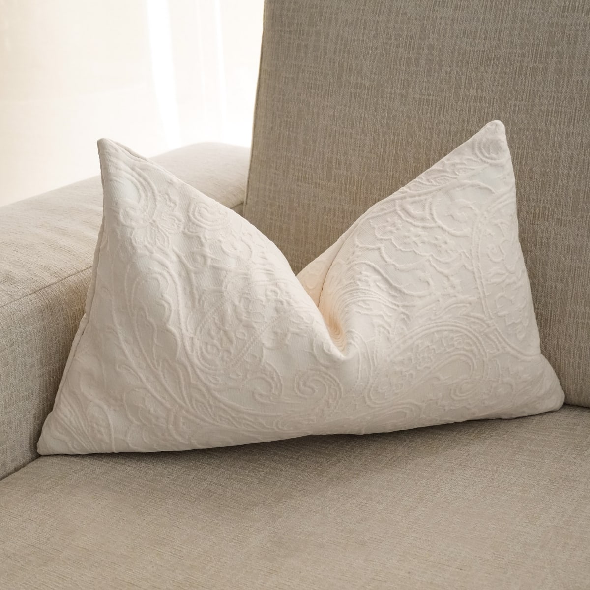 Funda de Cojín Brocado Ivory Rectangular1