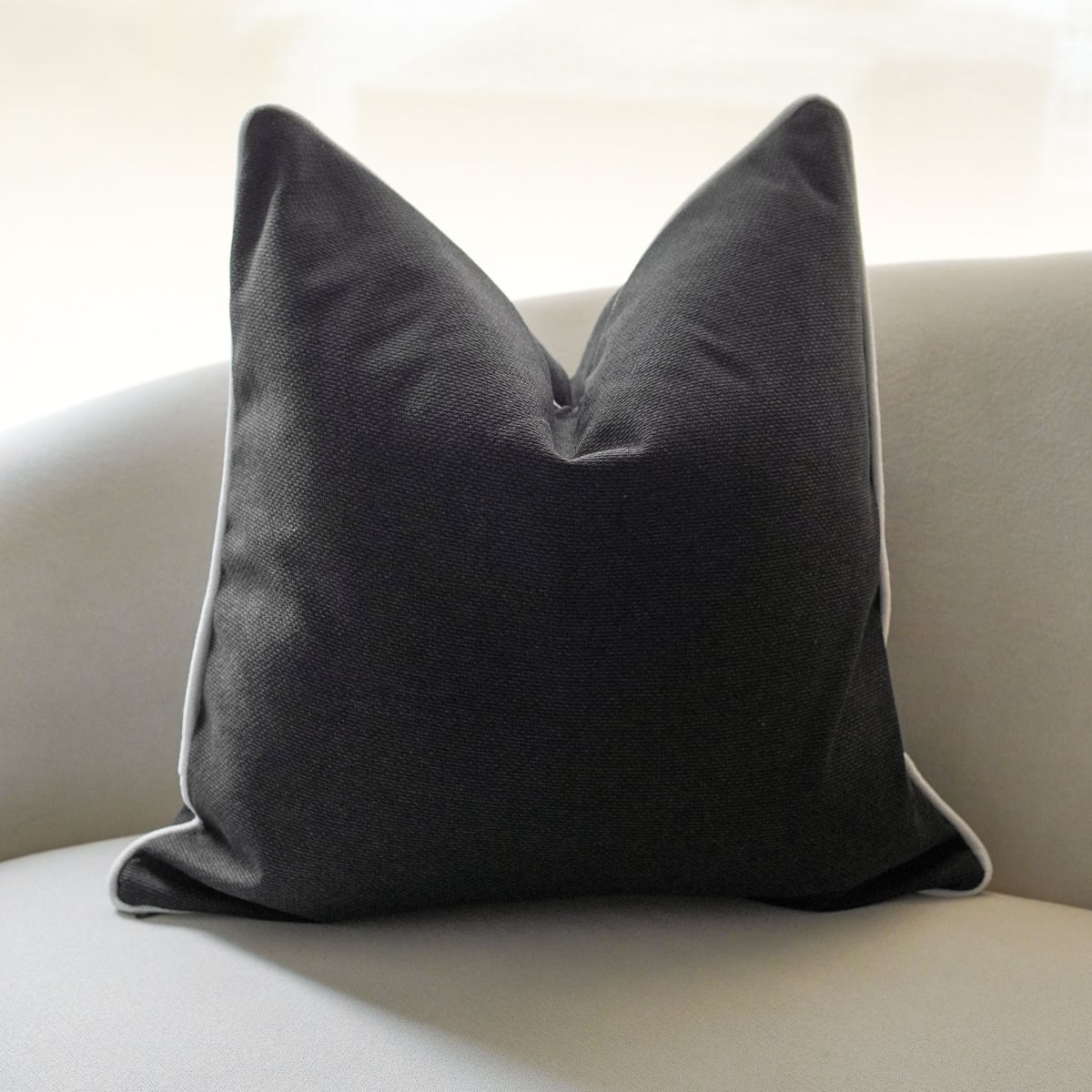 Funda de Cojín Frame Negro1