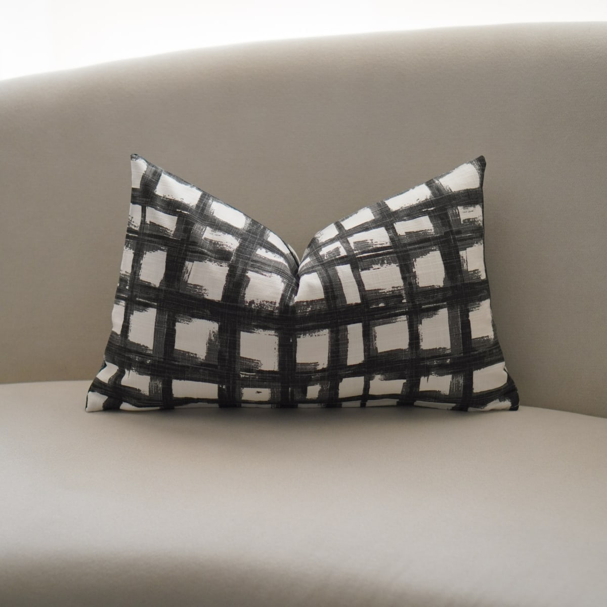 Funda de Cojin Cuadros Negro Rectangular1