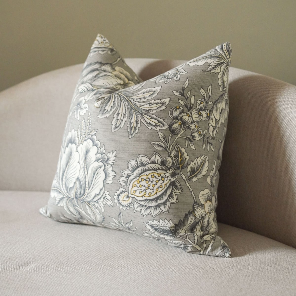 Funda de Cojín Lily2