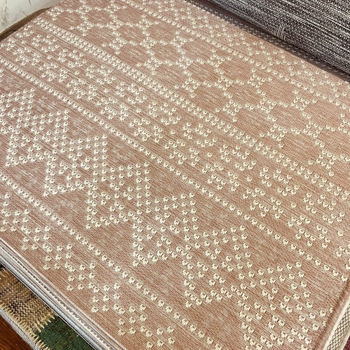 Alfombra Etnic Pink 135x1902
