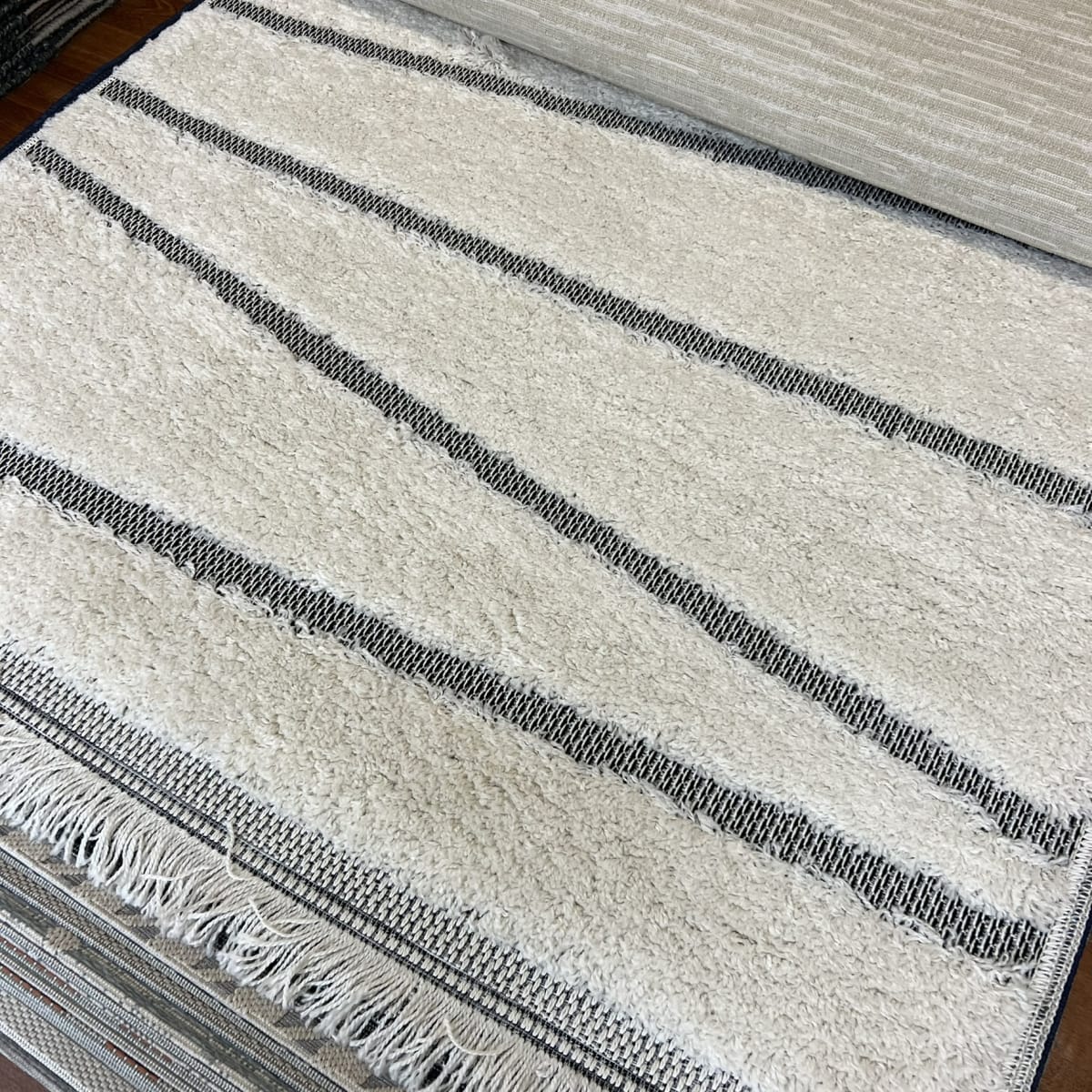 Alfombra Natural Líneas Black 2301