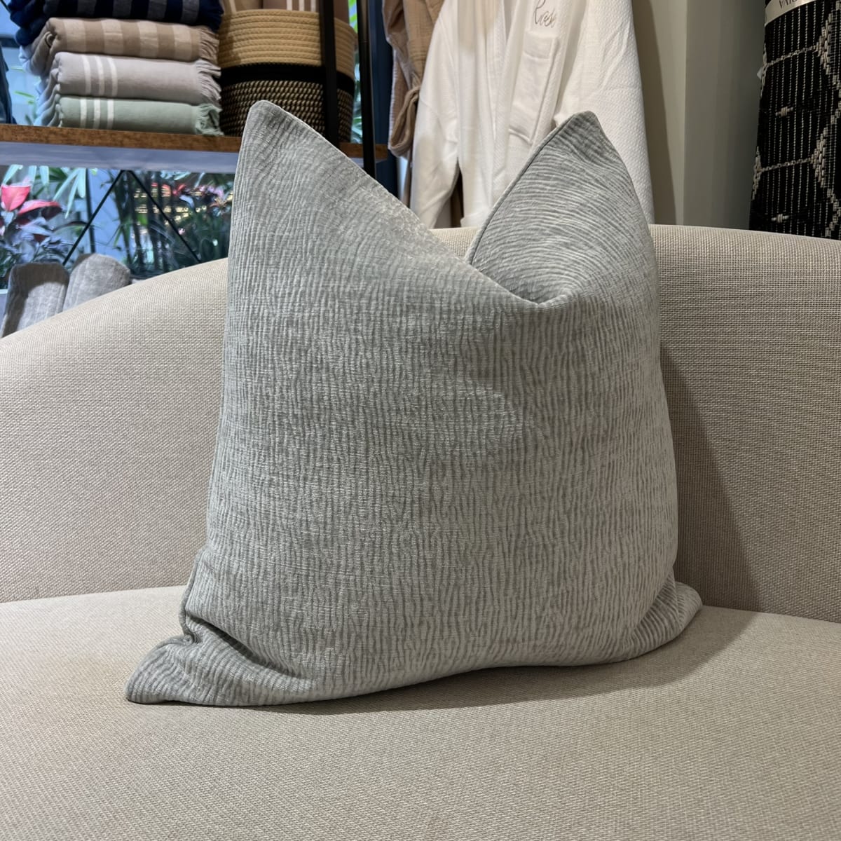 Funda de Cojín Alicia Gris2