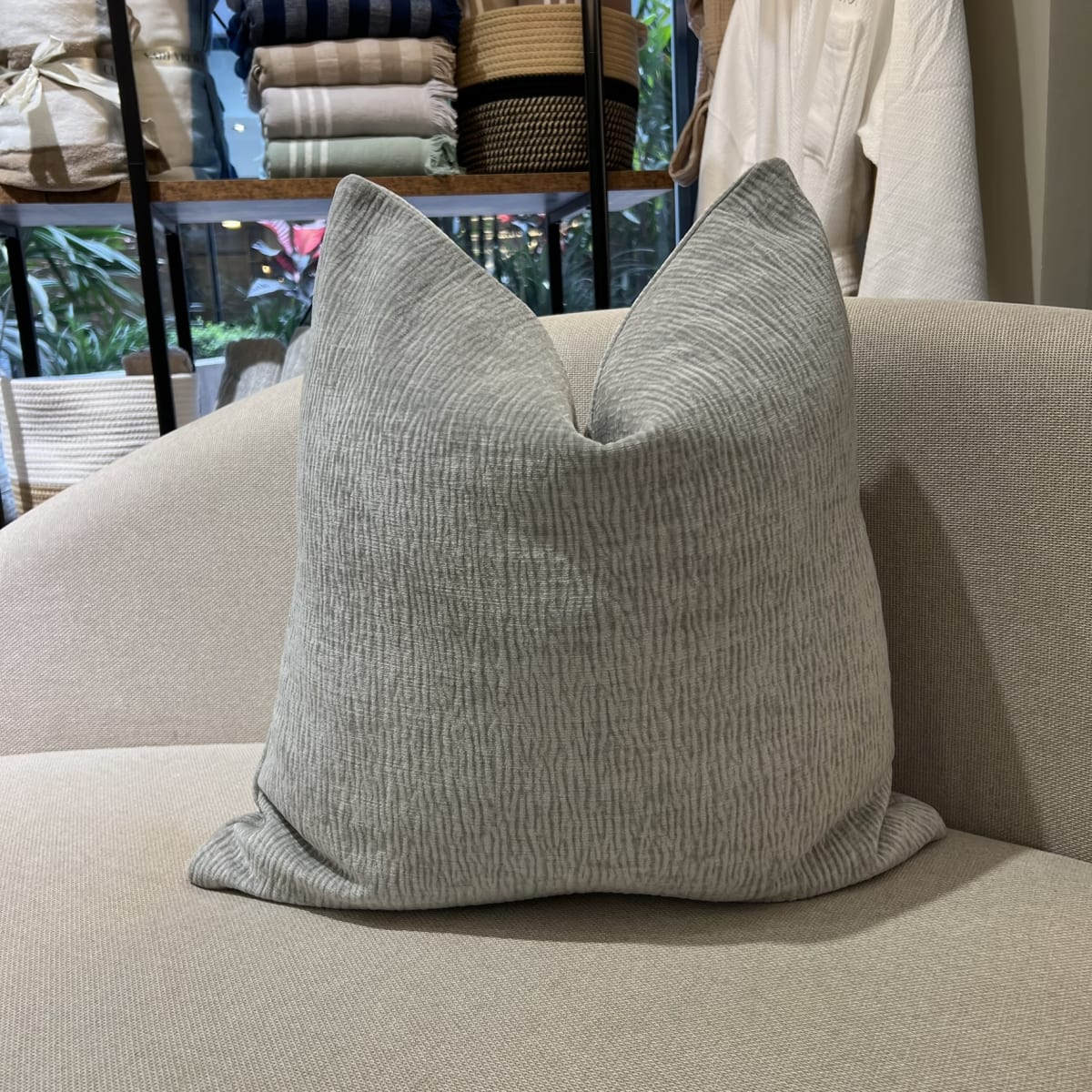 Funda de Cojín Alicia Gris3