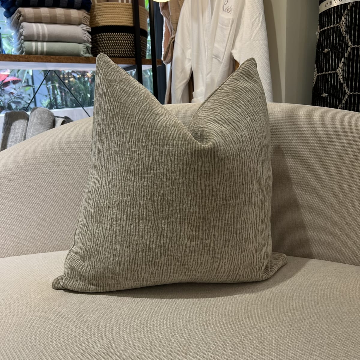 Funda de Cojín Alicia Topo3