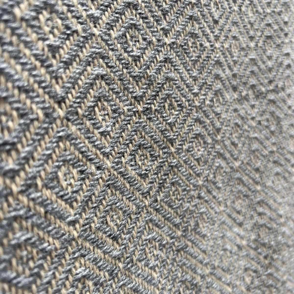 Manta Rombos CharcoalBrown9