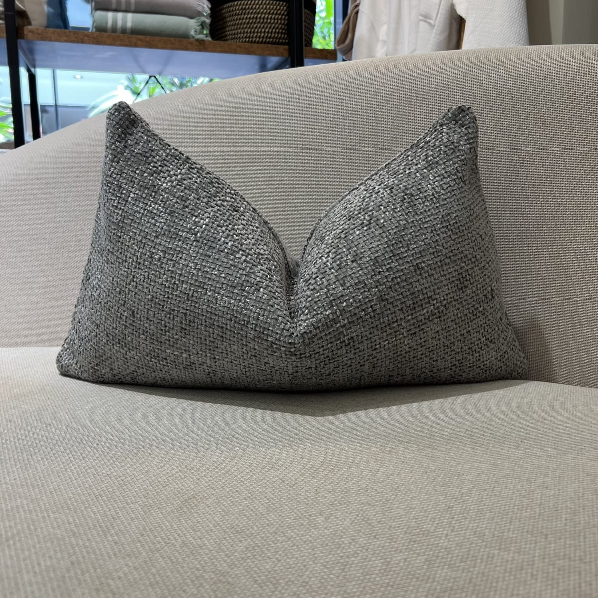 Funda de Cojín Kamui Grafito Rectangular3