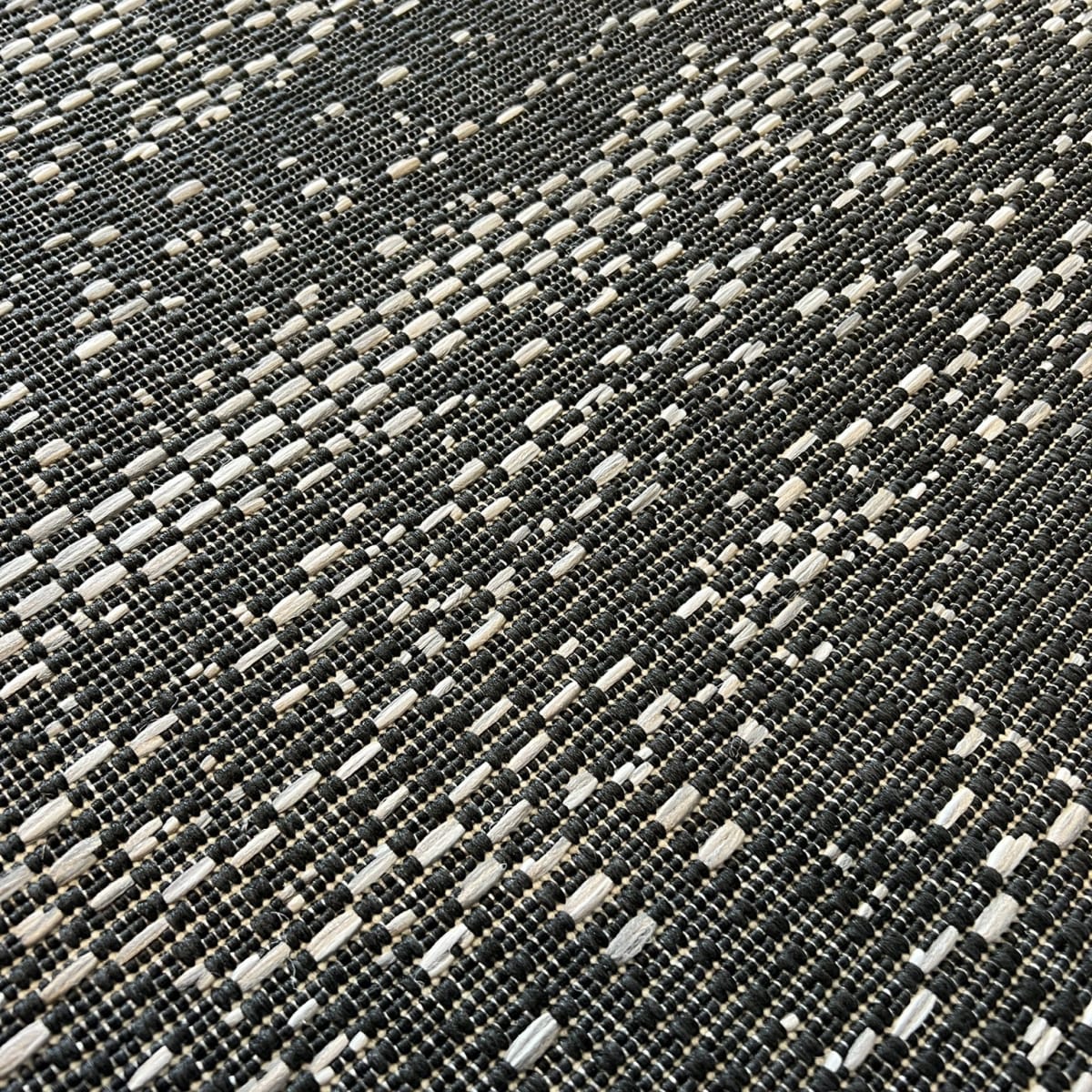 Alfombra Dot Black 3302