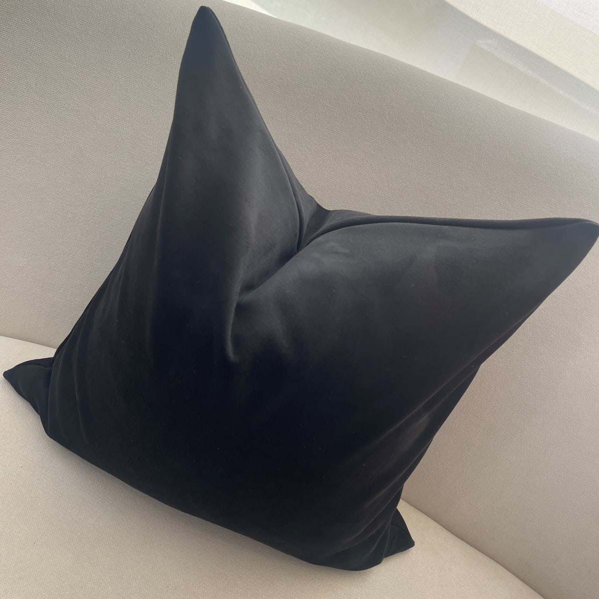 Funda de Cojín Marian Negro3