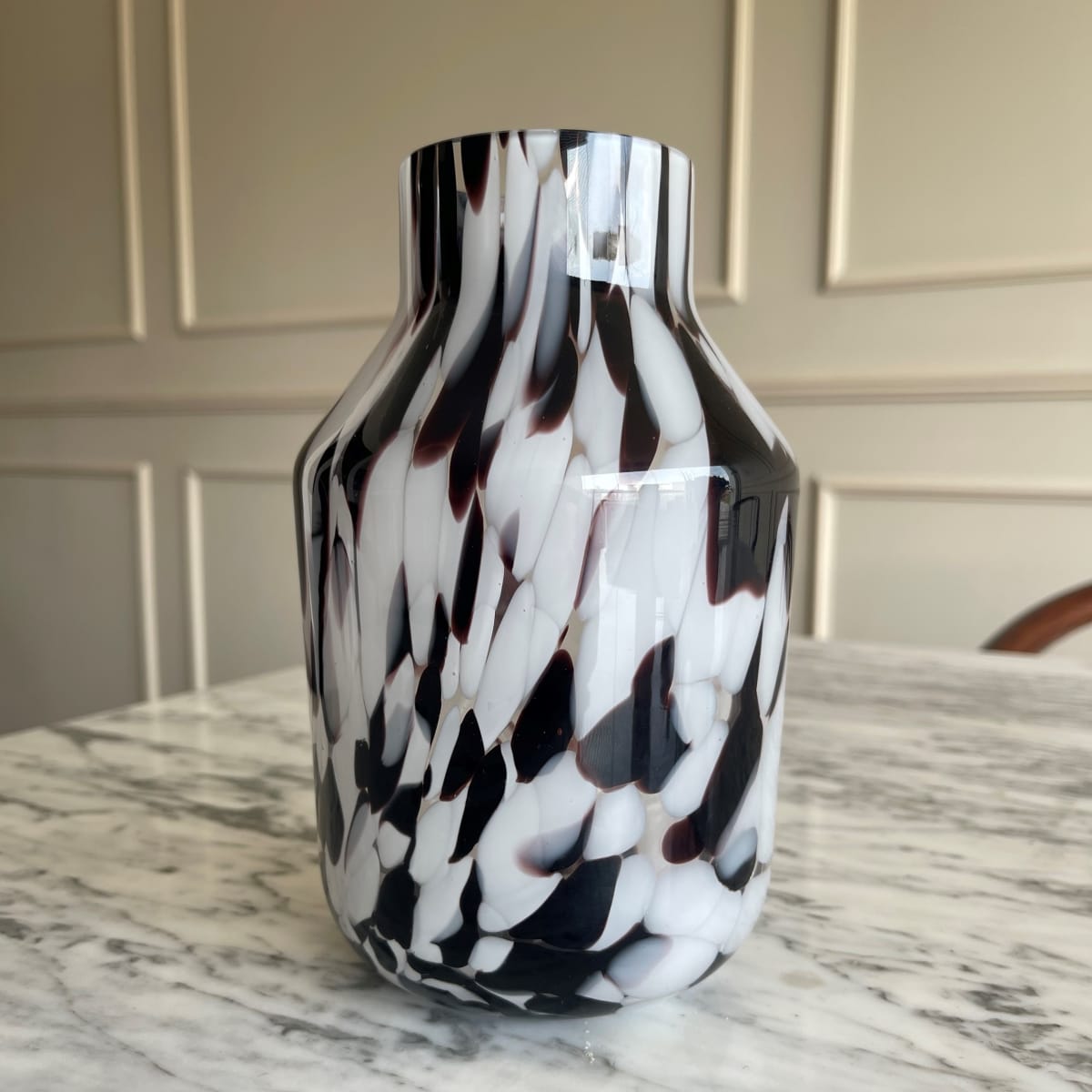 Florero Trazo Brown1