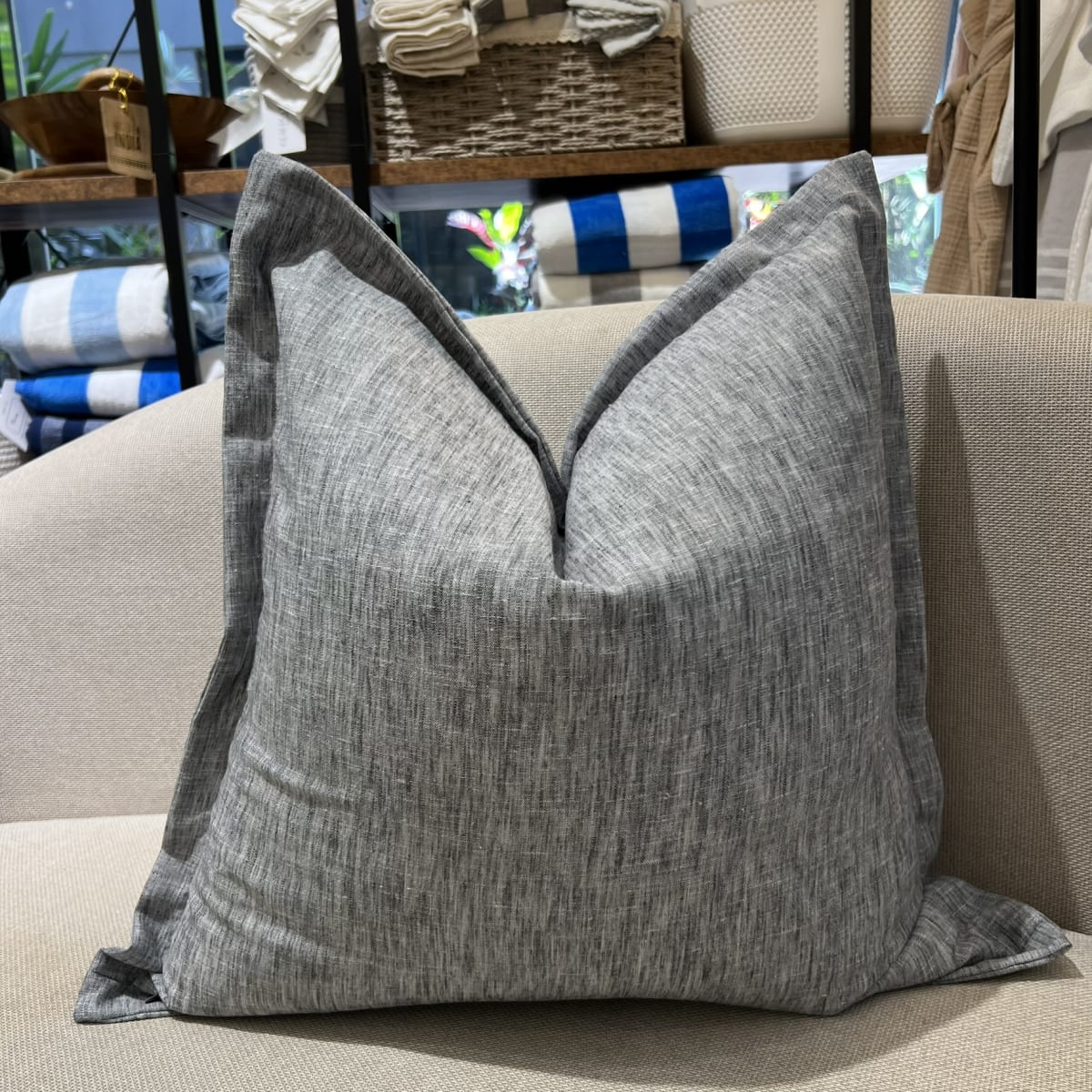 Funda de Cojín Solid Gris2