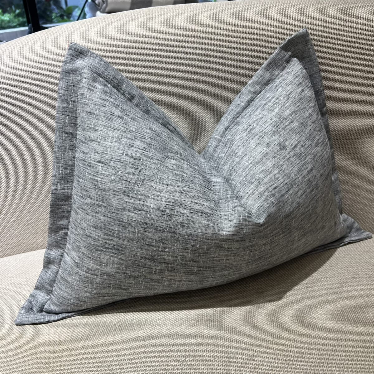 Funda de Cojín Solid Gris Rectangular2