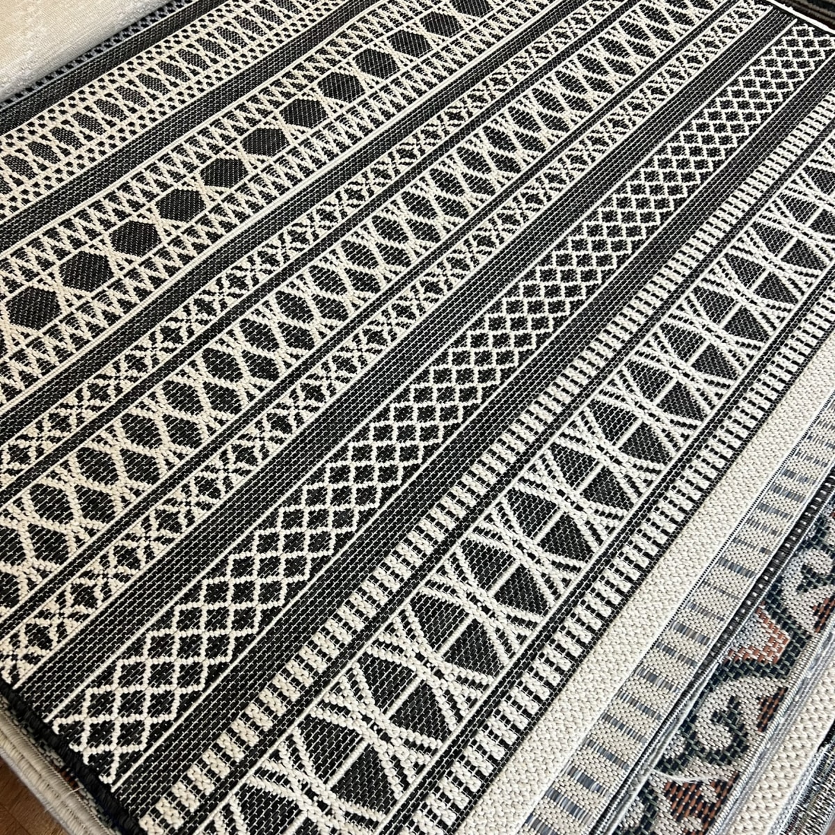 Alfombra Tribeca Black 2302