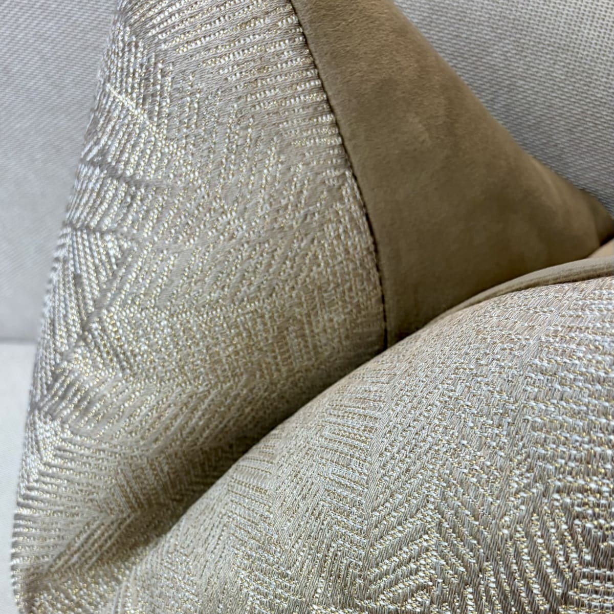 Funda de Cojín Hojas Satín Beige4