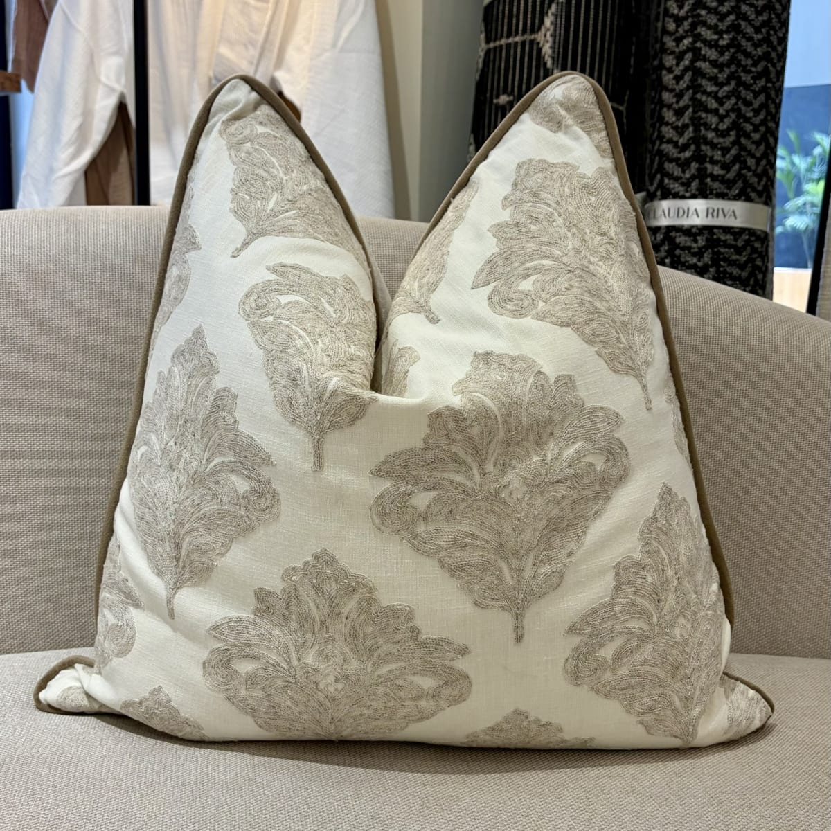 Funda de Cojín Medallón Perla2