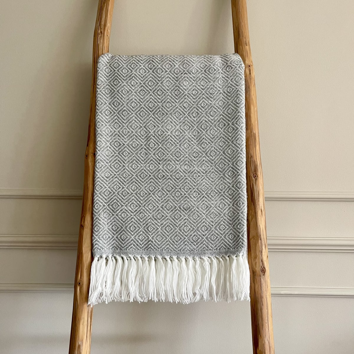 Manta Rombos Gris Plata4