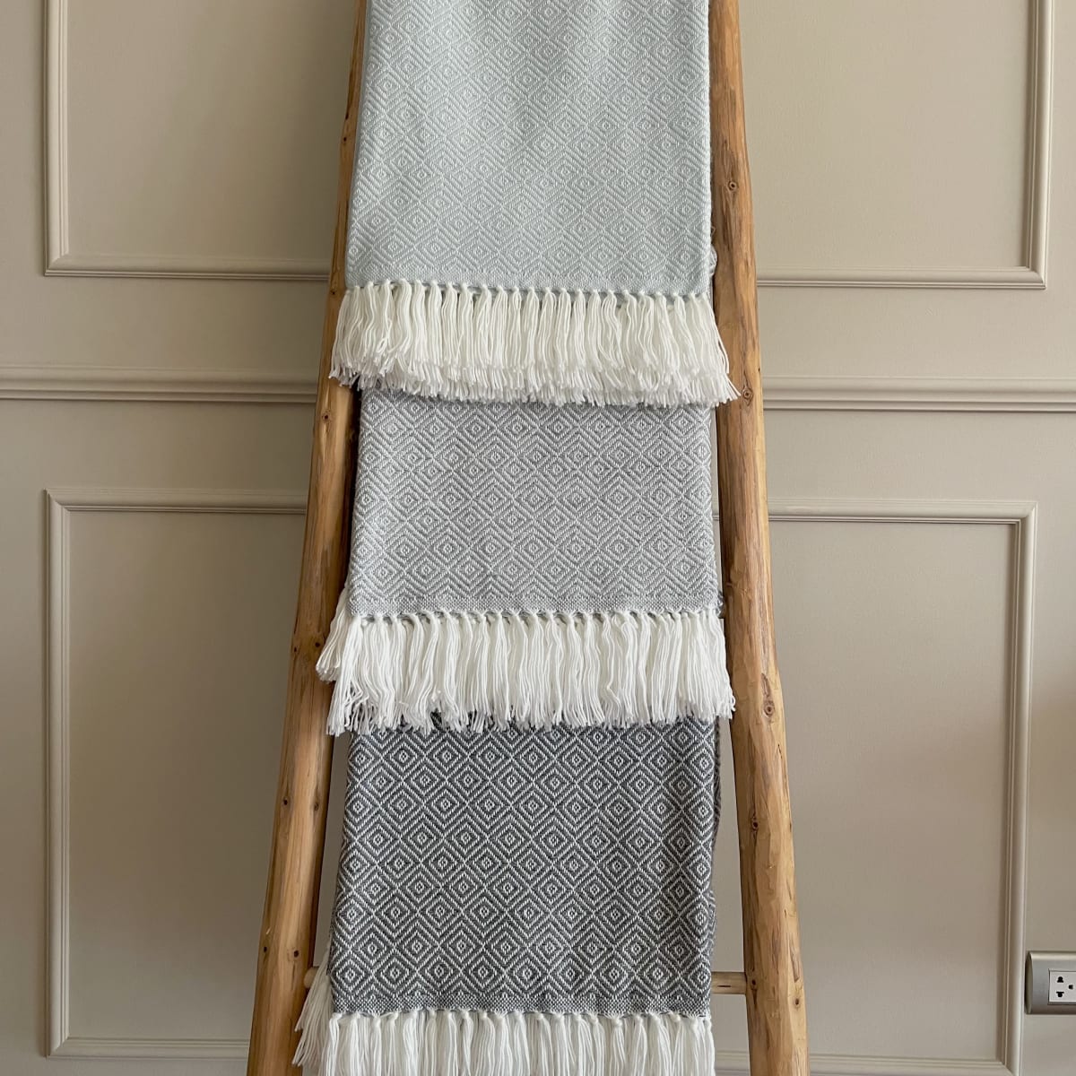 Manta Rombos Charcoal6