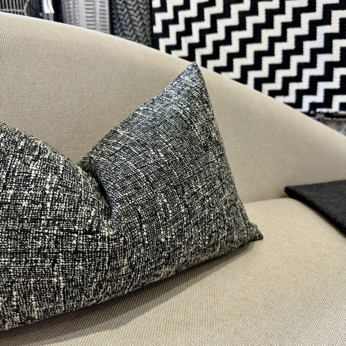 Funda de Cojín Camila Negro Rectangular2