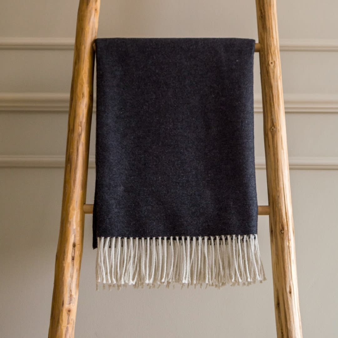 Manta Andy Charcoal1