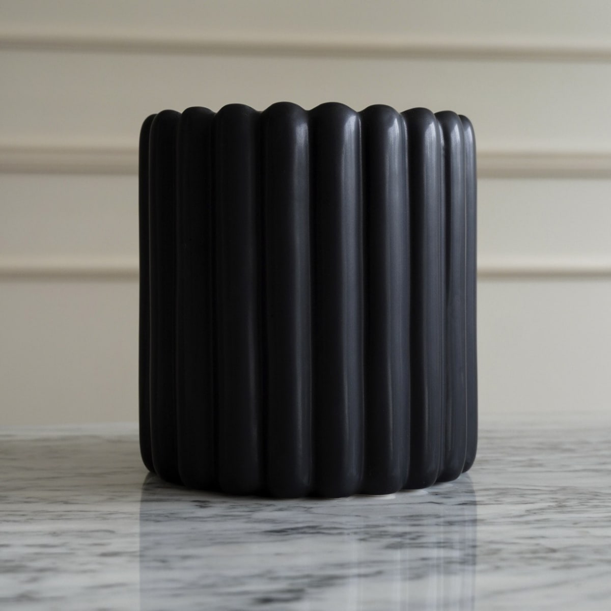 Maceta Sevilla Negra Large3