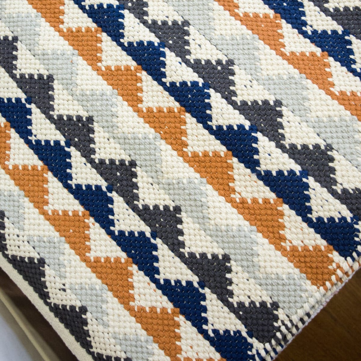 Alfombra Delta Ocre2