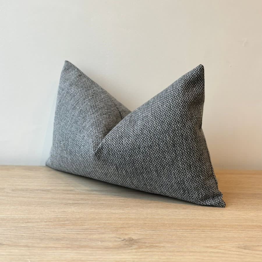 Funda de Cojin Tokischa Rectangular2