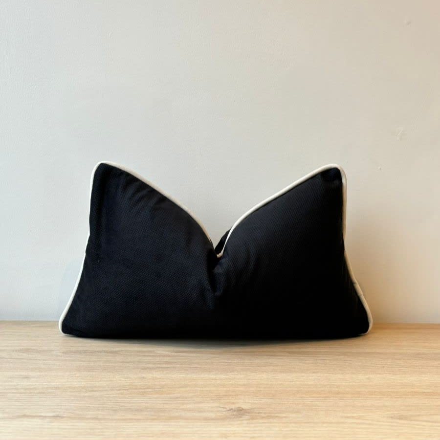 Funda de Cojín Frame Negro Rectangular2