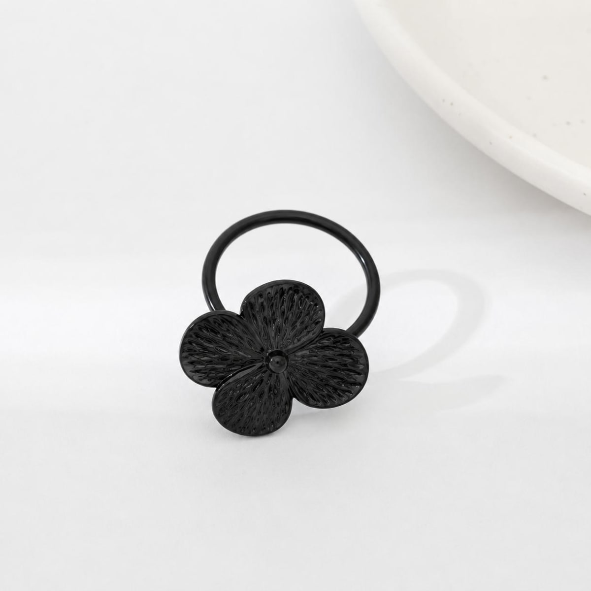Aro Servilleta Flor Negra1
