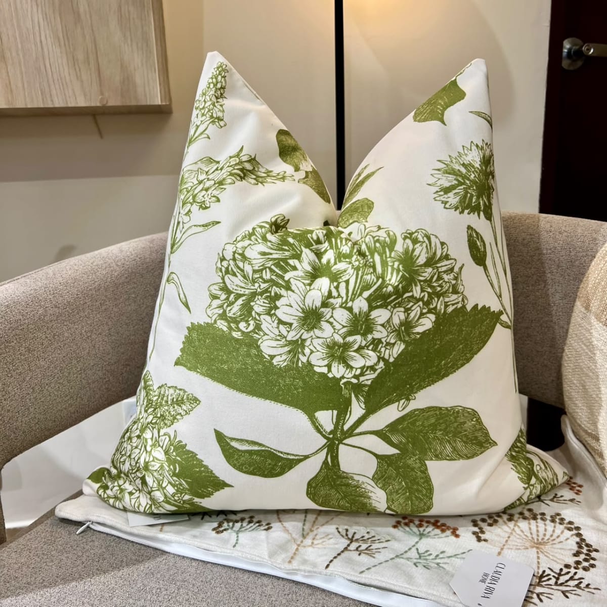 Funda cojín Hortensia verde2