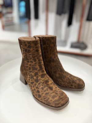 MARSELLA LEOPARDO AVELLANA