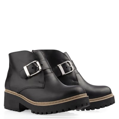 BOTIN CUERO NEGRO 2031