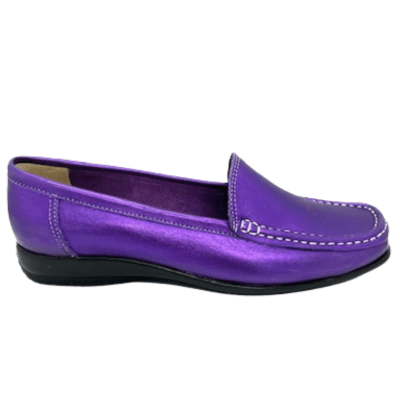 MOCASIN CUERO METALIZADO MORADO ART 0593