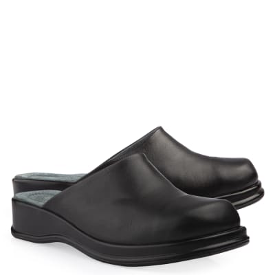 PUNTILLA CUERO NEGRA ART 023