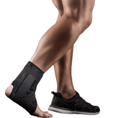 TOBILLERA ACORDONADA CON CINTA DE AJUSTE