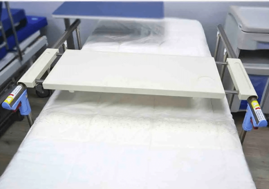 Mesa Lateral Catre Hospitalario Para Comer2