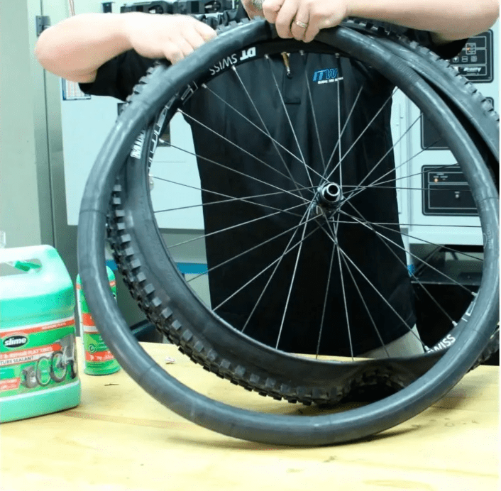 Camara Bicicleta Impinchable 26 X 1,75-2,125 Slime3