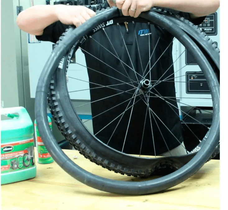 Camara Slime Bicicleta Impinchable 27,5 X 2,0-2,4 Schrader3