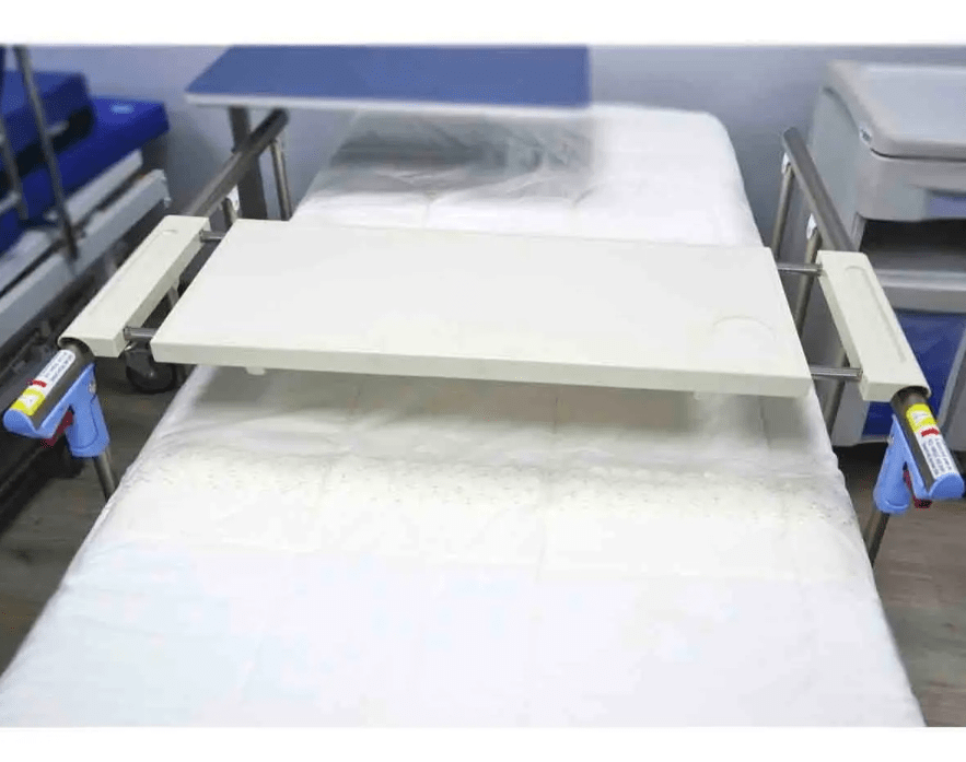 Mesa De Alimentación  Ajustable Para  Catre Hospitalario2