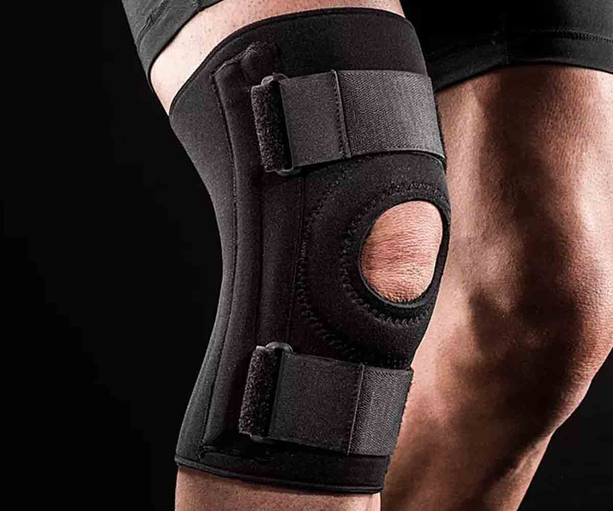 RODILLERA CON BALLENAS LATERALES FLEXIBLES Y AJUSTE3