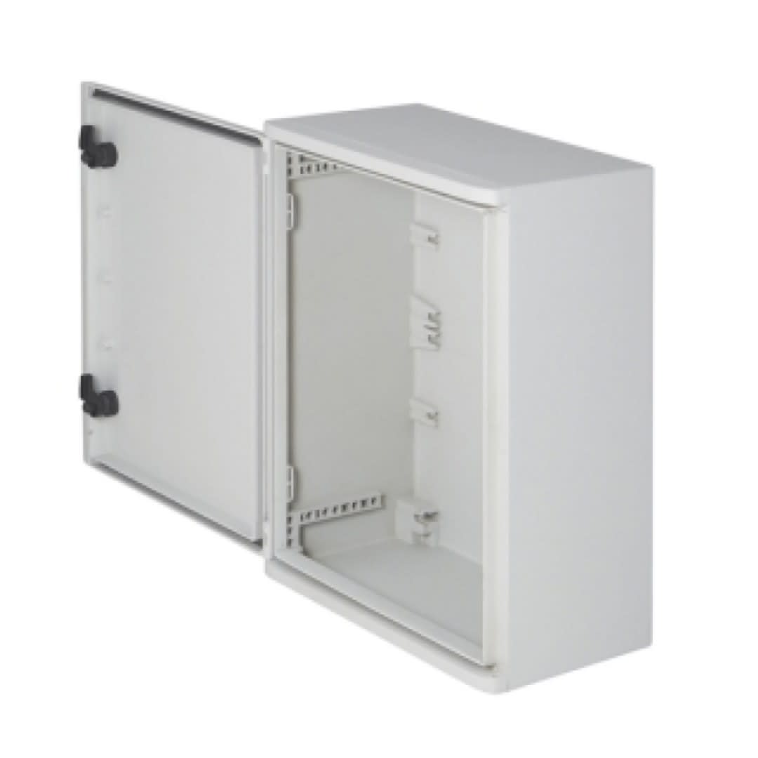 TABLERO PARA ADOSAR DE POLYESTER CON FIBRA DE VIDRIO 870X990X320MM  ARDY