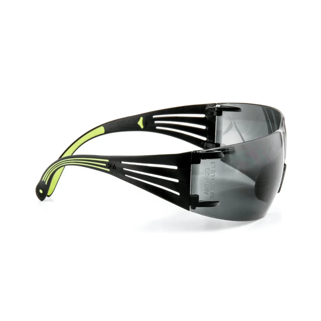 LENTES DE SEGURIDAD FIT 400 LUNA OSCURA SF400G CON PROTECCION UV 3M PERU3