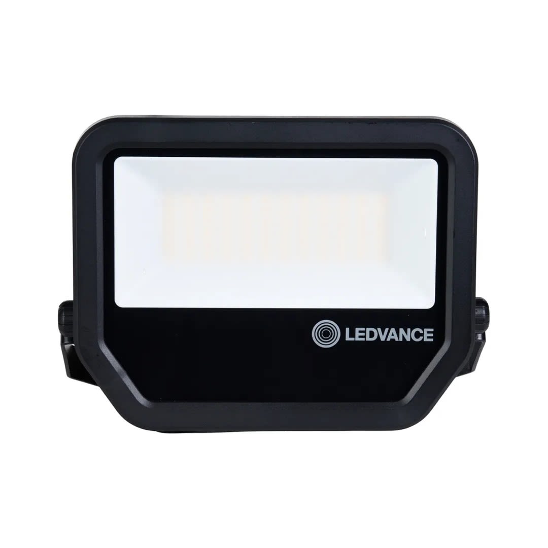 REFLECTOR LED NEGRO 50W LUZ AMARILLA LEDVANCE5