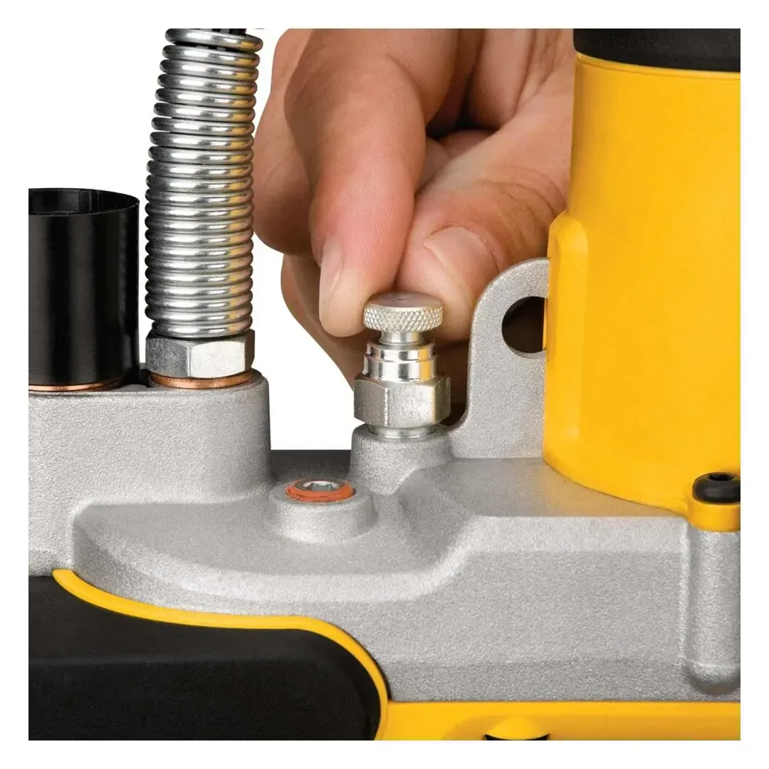 PISTOLA ENGRASADORA 14OZ 20V DCGG571B (SIN BATERIA) DEWALT8